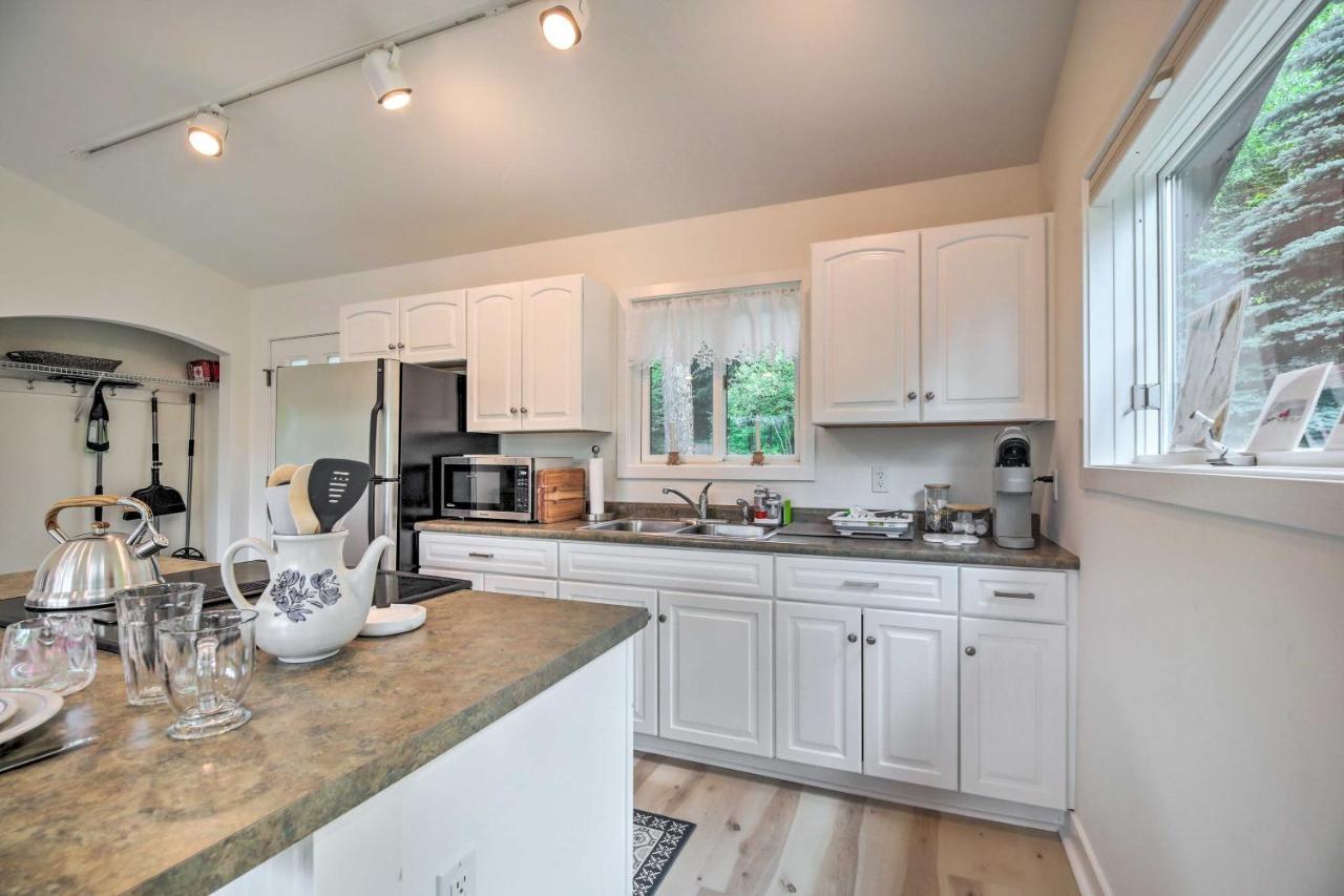 Airy And Bright Hideaway Near Smugglers Notch! Apartamento Cambridge Exterior foto